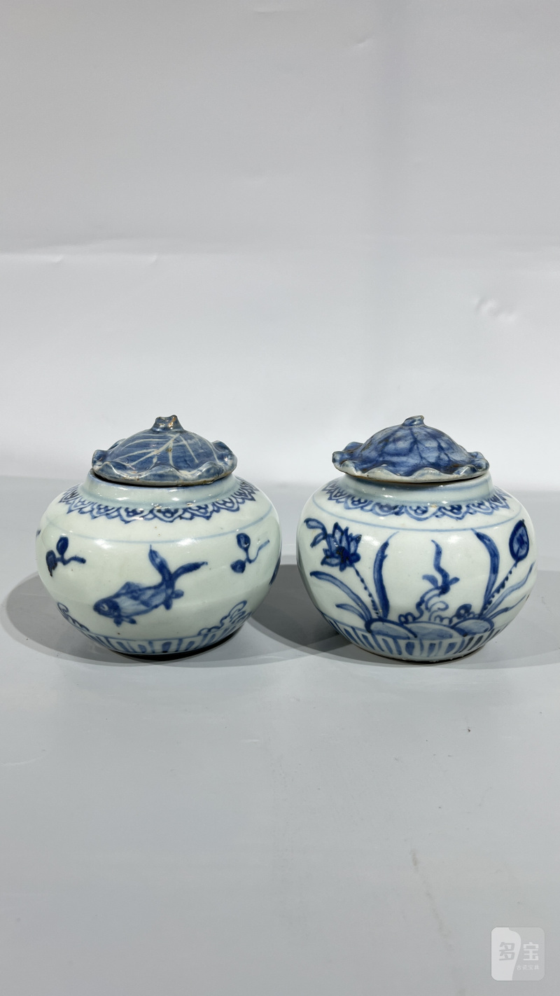 明中期 青花鱼纹、莲花纹盖罐（一组） - 图4